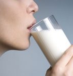 Полезно ли  молоко взрослым?